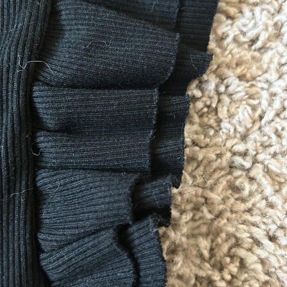 Balck Zara ruffled tank top - Picture 4 of 4